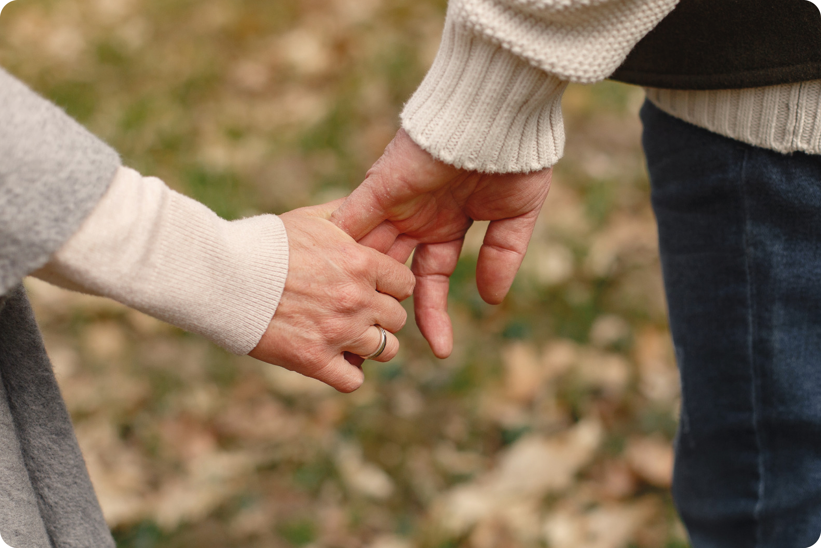 Гид по выбору подгузников для взрослых: виды и особенности